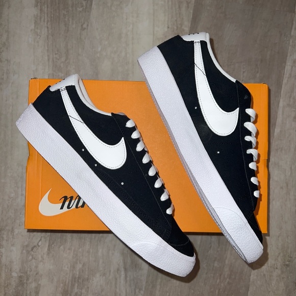Nike Blazer Low Suede Black White - Picture 3 of 4